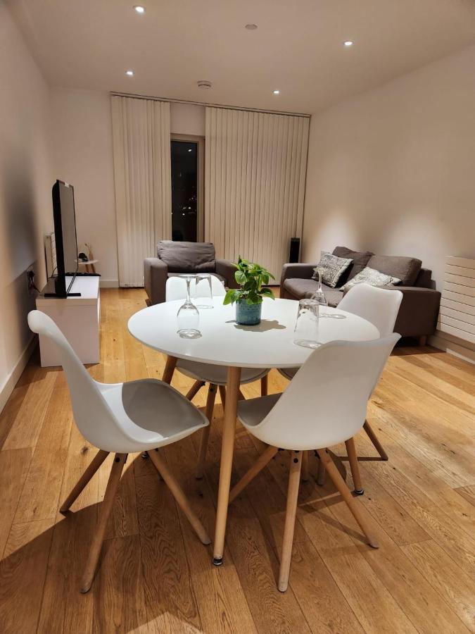 Kaf Luxury Apartment London Eksteriør billede