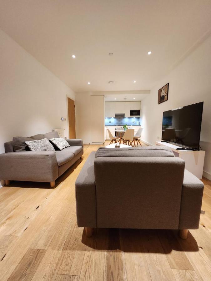 Kaf Luxury Apartment London Eksteriør billede