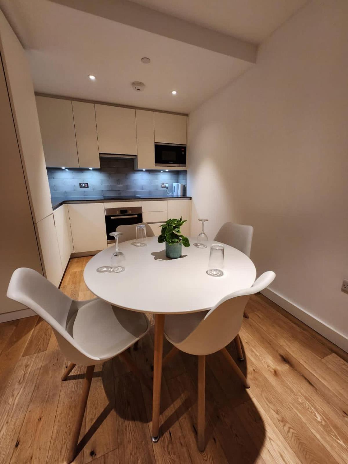 Kaf Luxury Apartment London Eksteriør billede