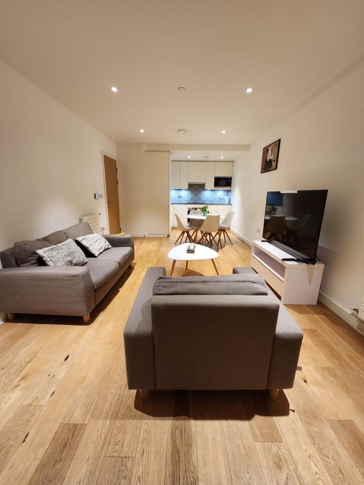 Kaf Luxury Apartment London Eksteriør billede